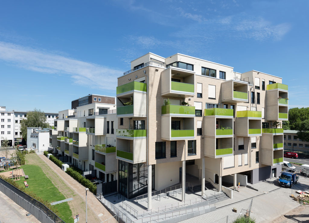 Außenansicht des Gebäudekomplexes "55 Frames" - Blick vom Perlengraben