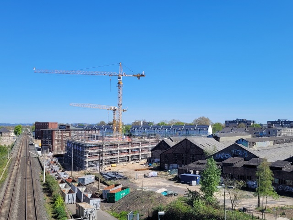 Blick auf das Euroforum Nord