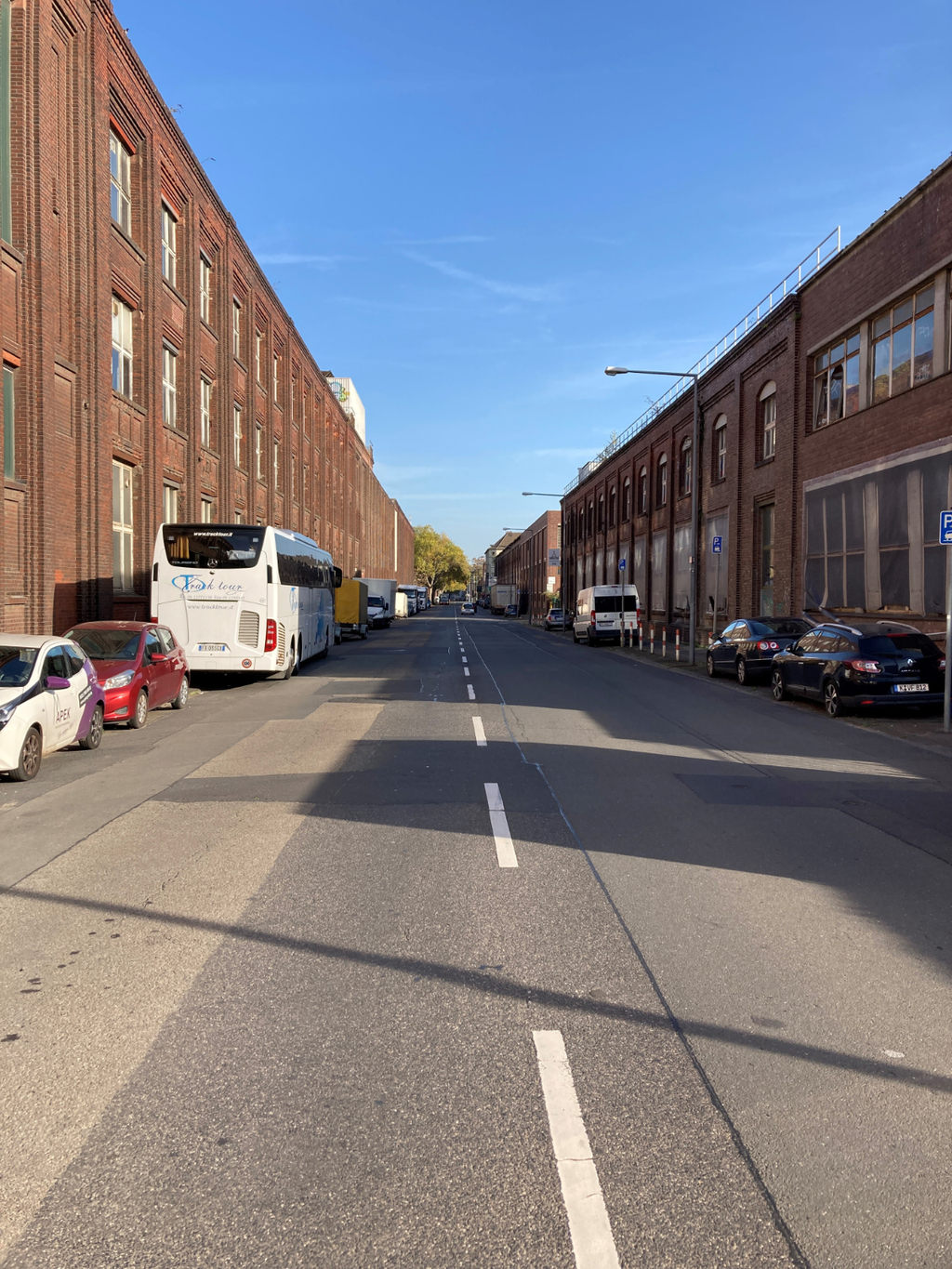  Blick die Deutz-Mülheimer Straße herunter, eine ehemalige Industriestraße