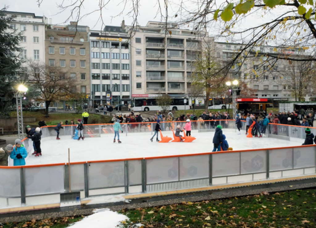 Eisbahn am Ebertplatz