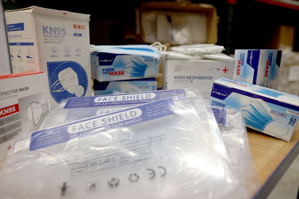 13 Foto Masken Wahlhelfer Feuerwehr