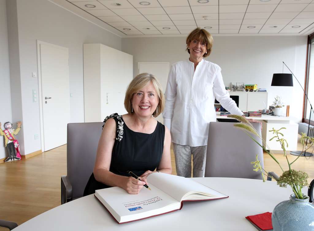 Foto Australischebotschafterin1