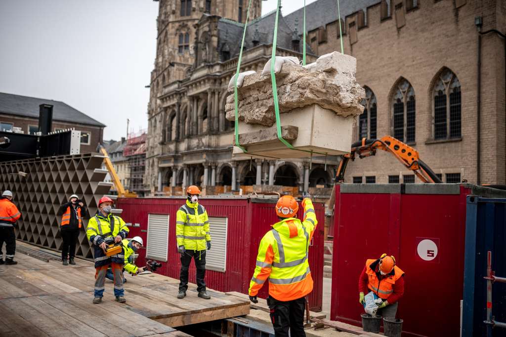 Miqua Thoraschrein 3jpg