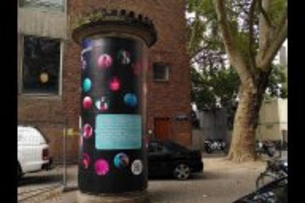 41 Foto Kunstsäule #360baleado Diernberger-saunders