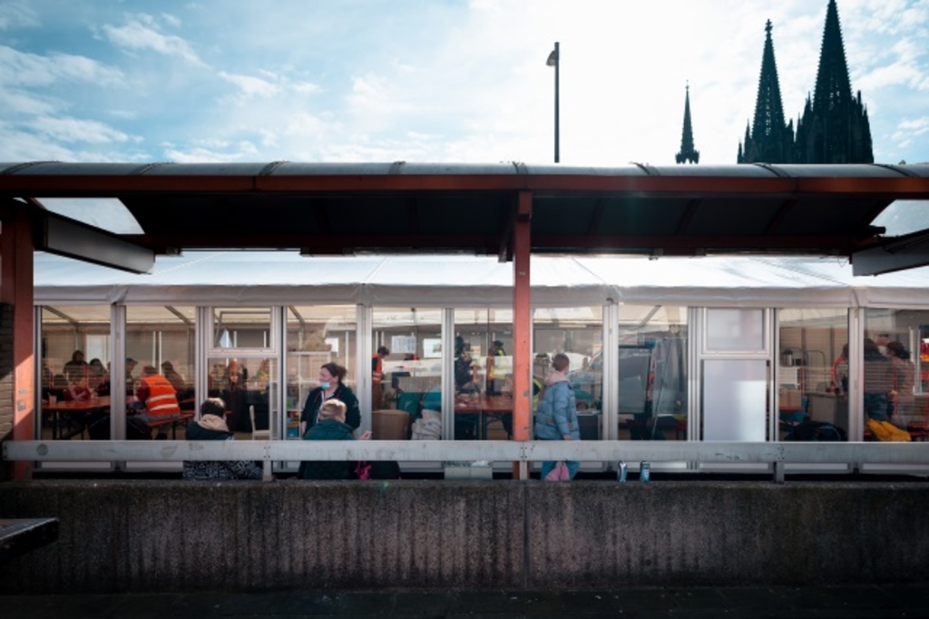  Ankunftszentrum Ukraine Breslauer Platz Außen