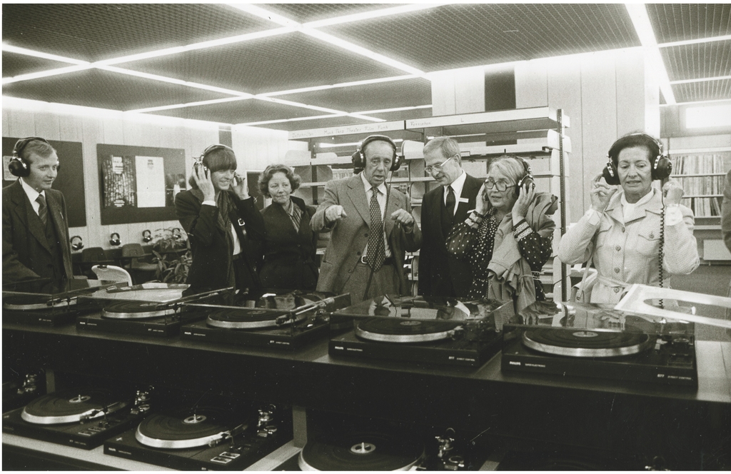 Heinrich Böll Bei Der Eröffnung Der Zentralbibliothek© Stadtbibliothek Köln