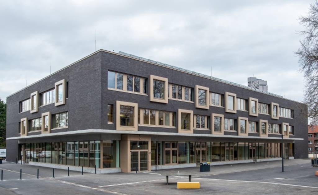 Hildegard-von-Bingen-Gymnasiums Bild 4