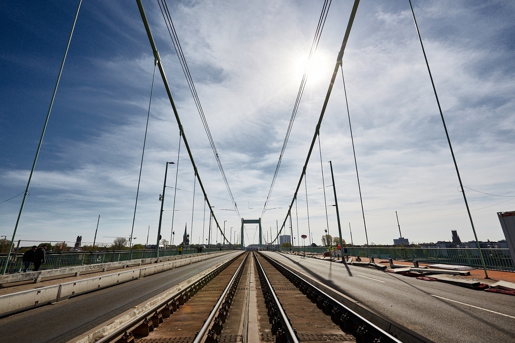 Iii Foto Mülheimer Brücke Kvb-bereich