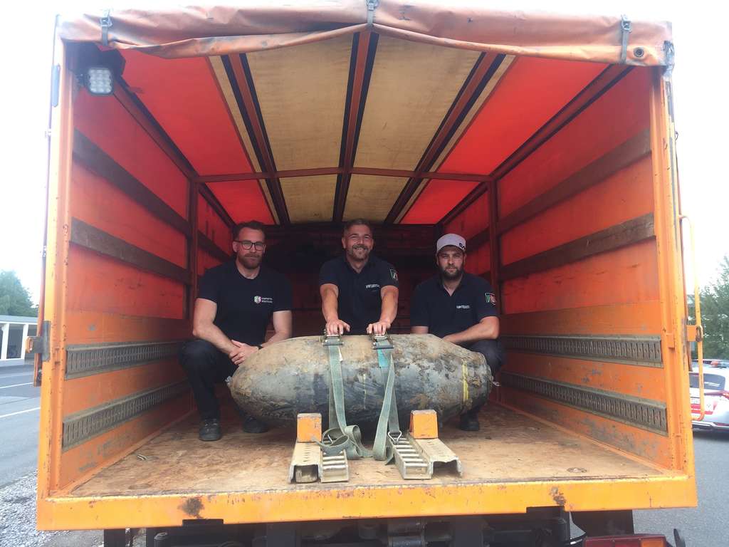 32 Foto Bombe Niehl _15.6.20_