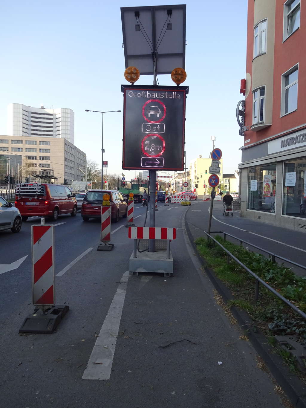 66 Foto Baustellen Clevischer Ring Vor Abzweig Mülheimer Brücke