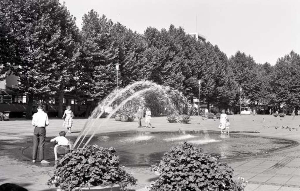 Anlage Brunnen Neumarkt 1956