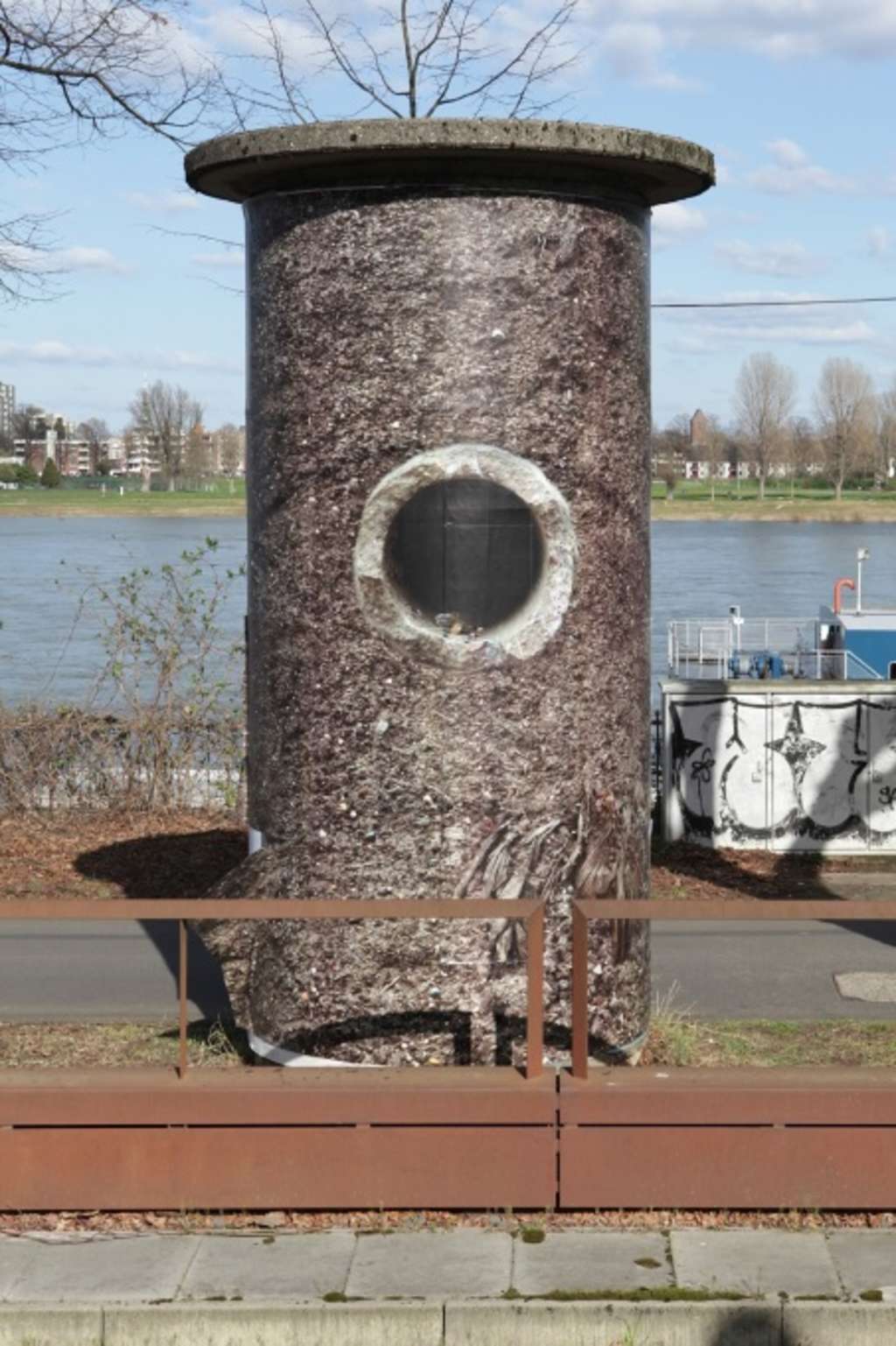 Kunstsäulen Bayenthalgürtel