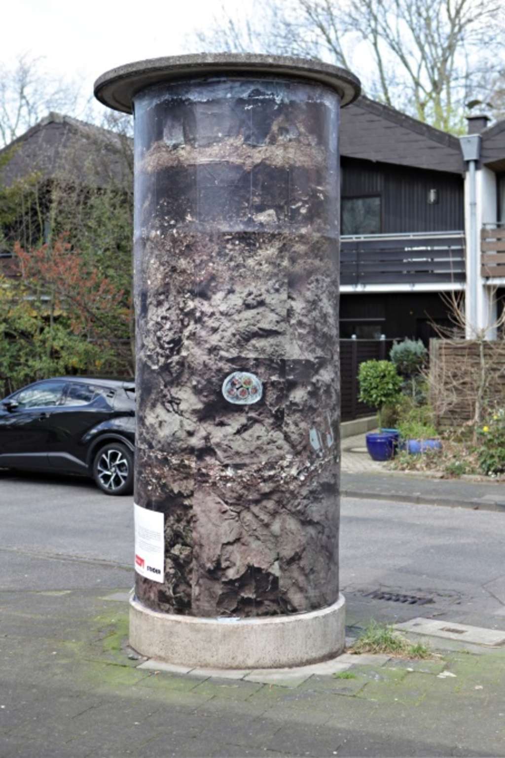 Kunstsäulen Roentgenstr.