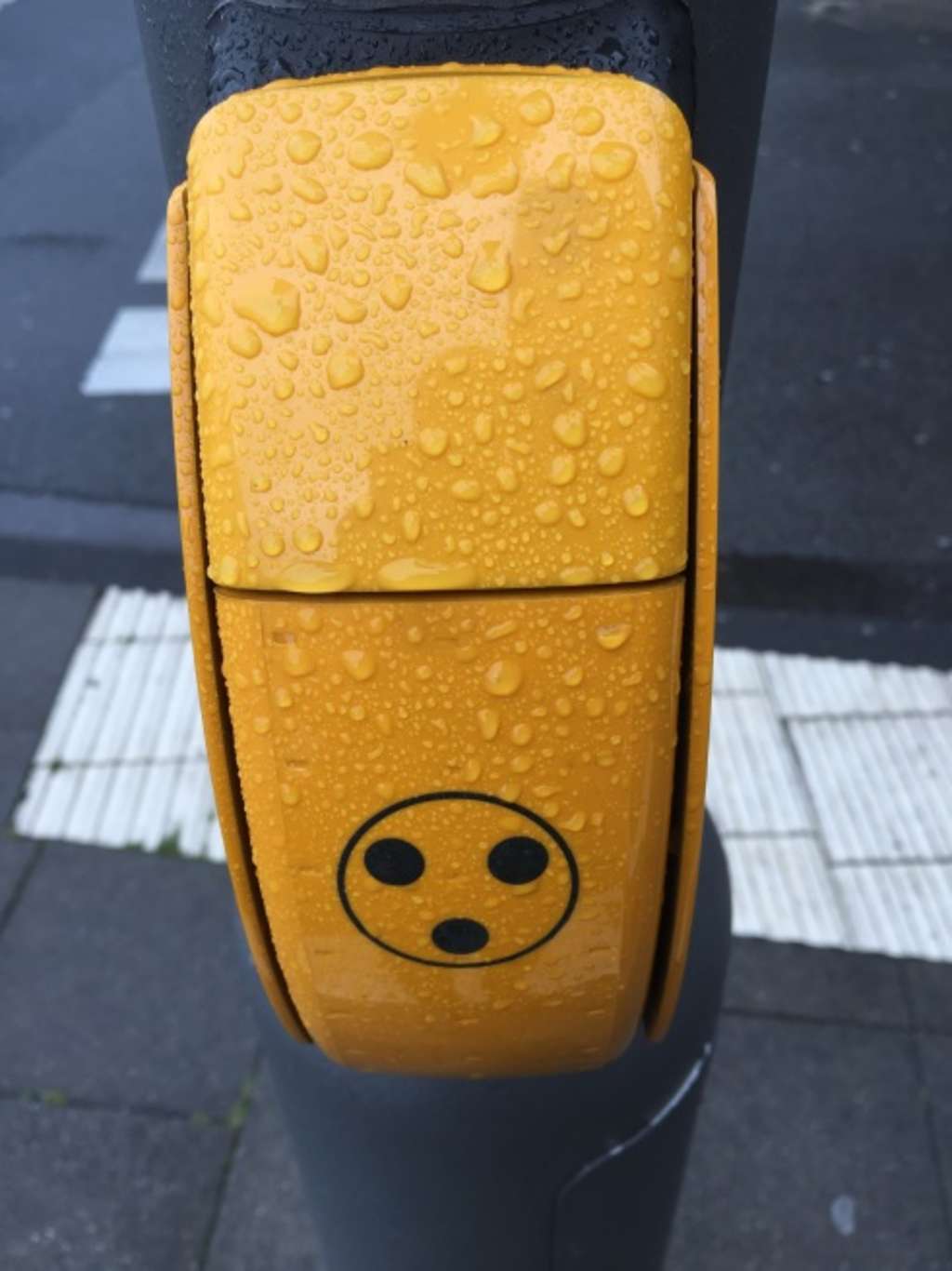 Akustischen Signalgebern 