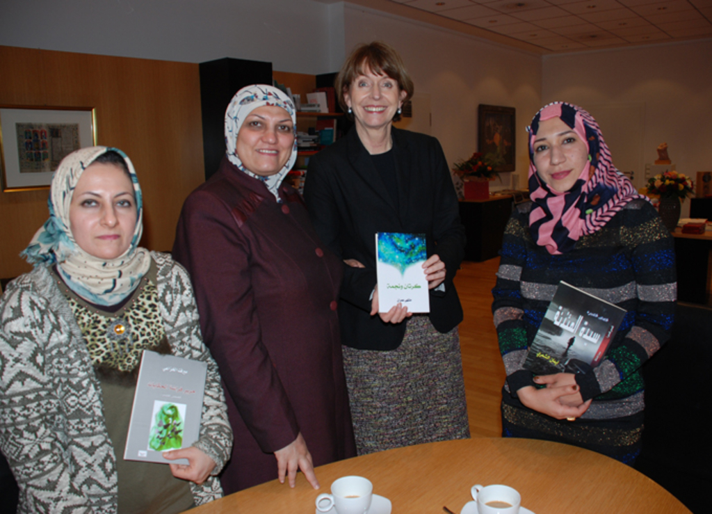 Oberbürgermeisterin Henriette Reker mit Muntaha Omran, Mervat Al