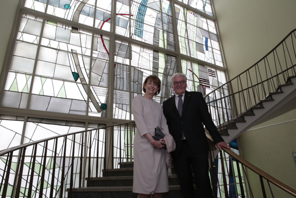 Oberbürgermeisterin Henriette Reker und Bundespräsident Dr. Frank-Walter Steinmeier auf der Rathaustreppe