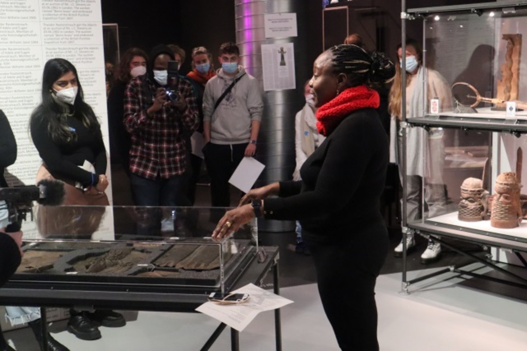 RESIST Peju_Lawiyola