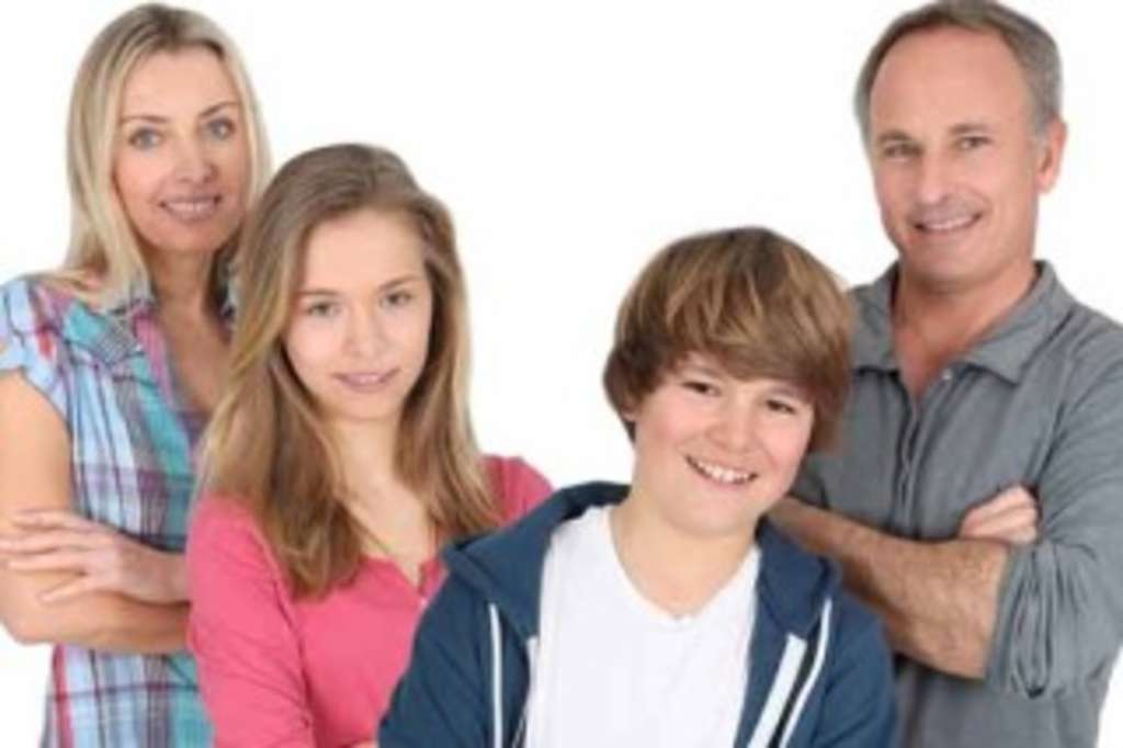 Vater, Mutter, Tochter und Sohn, Link auf Taschengeld für Kinder