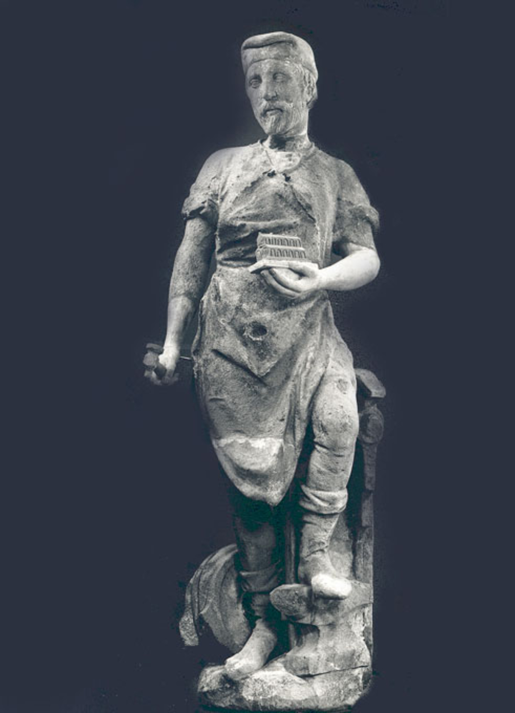 Nummer 24 Nikolaus von Verdun 1. Obergeschoss