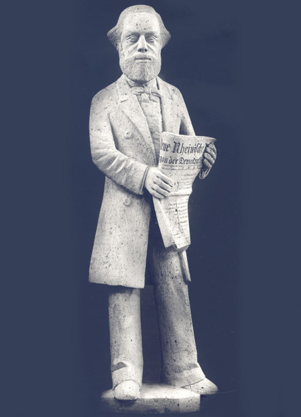 Nummer 78 Karl Marx 2. Obergeschoss