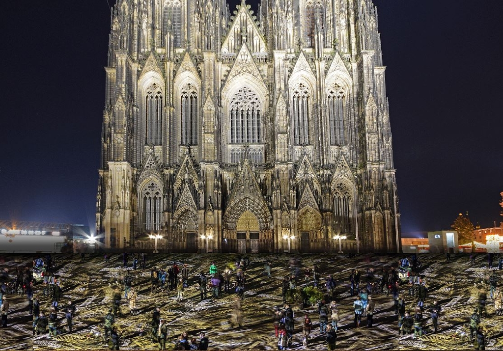 Domportal mit Illuminierung