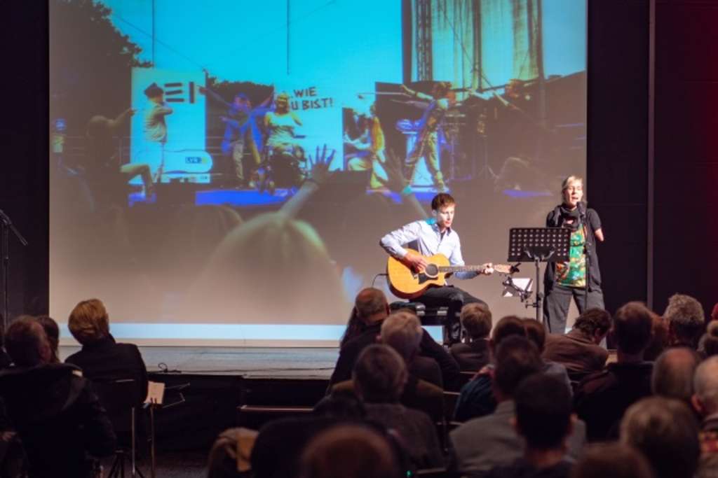 Auftritt Henry und Marie Loraine auf dem int. Tag der Menschen mit Behinderung 2018