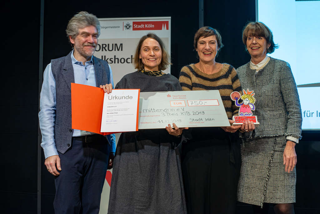 Kölner Innovationspreis 2019 Preisträger Gruppenfoto mit OB Reker