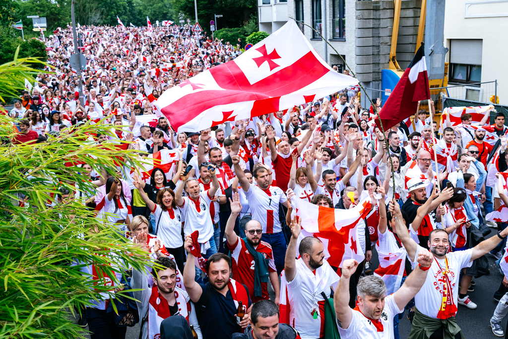 Fanswalk der georgischen Fans 