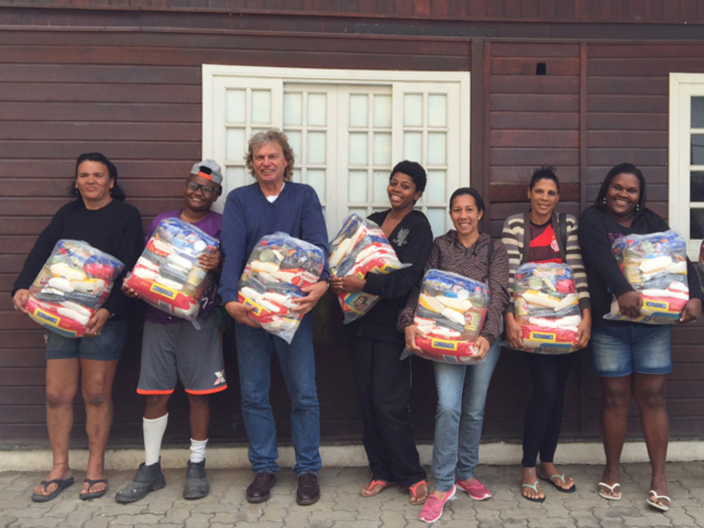 Jugendliche der Fußballschule "Bola para Frente" zu Gast in Köln und NRW