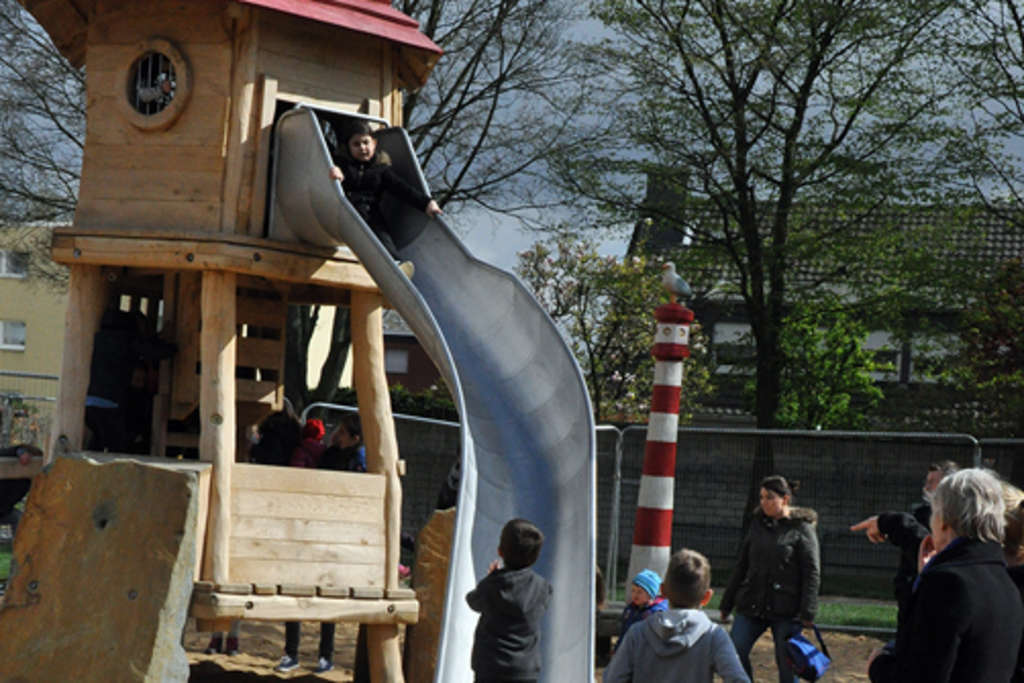 Spielgerät "Kleine Leuchtturmkombi"