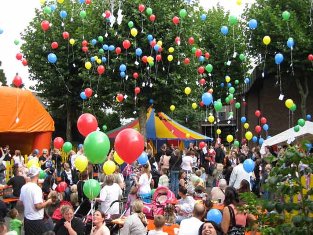 Feier zur Eröffnung Familienzentrum Longerich-Lindweiler im Jahre 2008