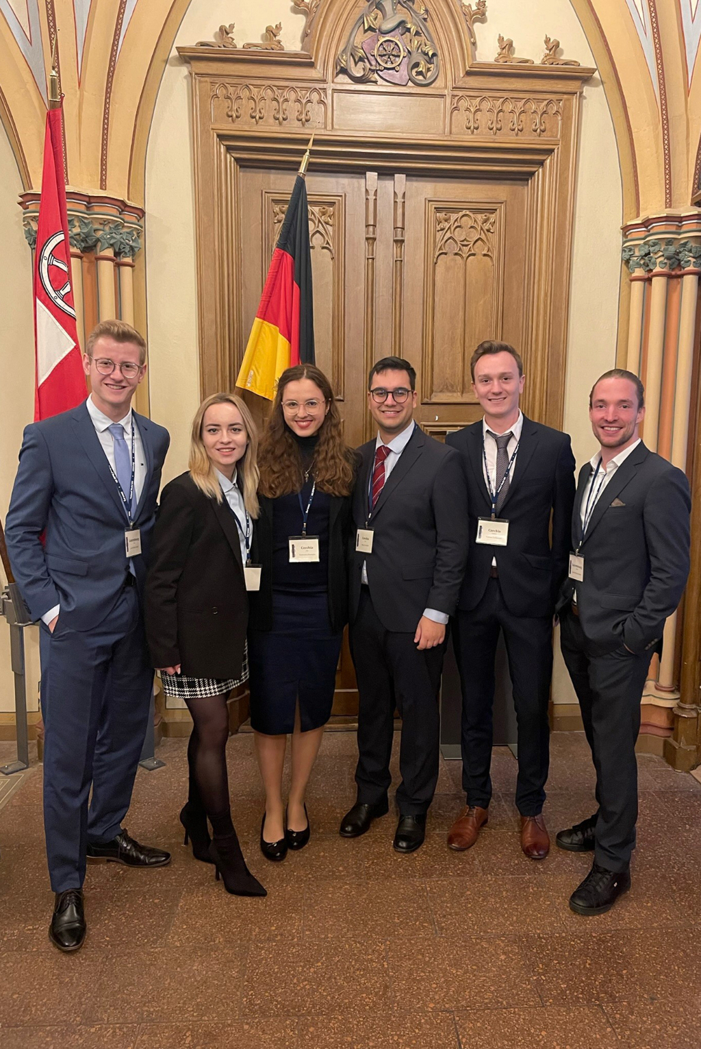 Gruppenbild der Studierenden im Erfurter Rathaus