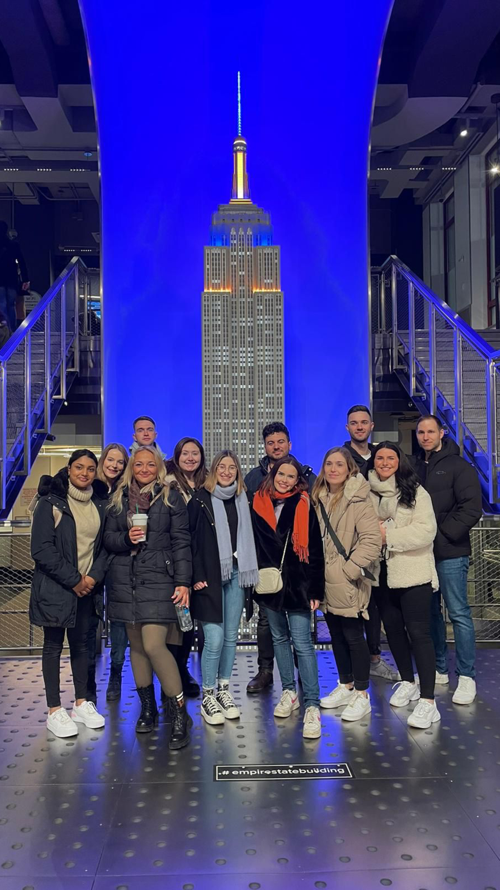 Gruppenfoto am Abend mit den Teilnehmenden