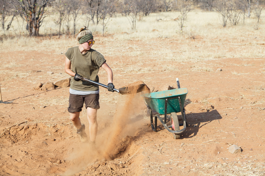 Azubi bei der Arbeit in Namibia