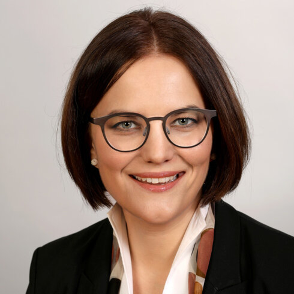 Portrait Prof. Dr. Dörte Diemert 