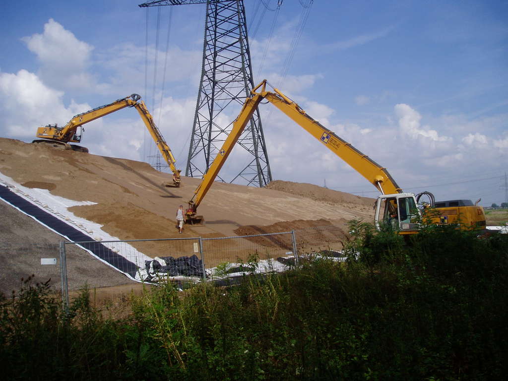 4 Altdeponielm Oberflächenabdichtung1