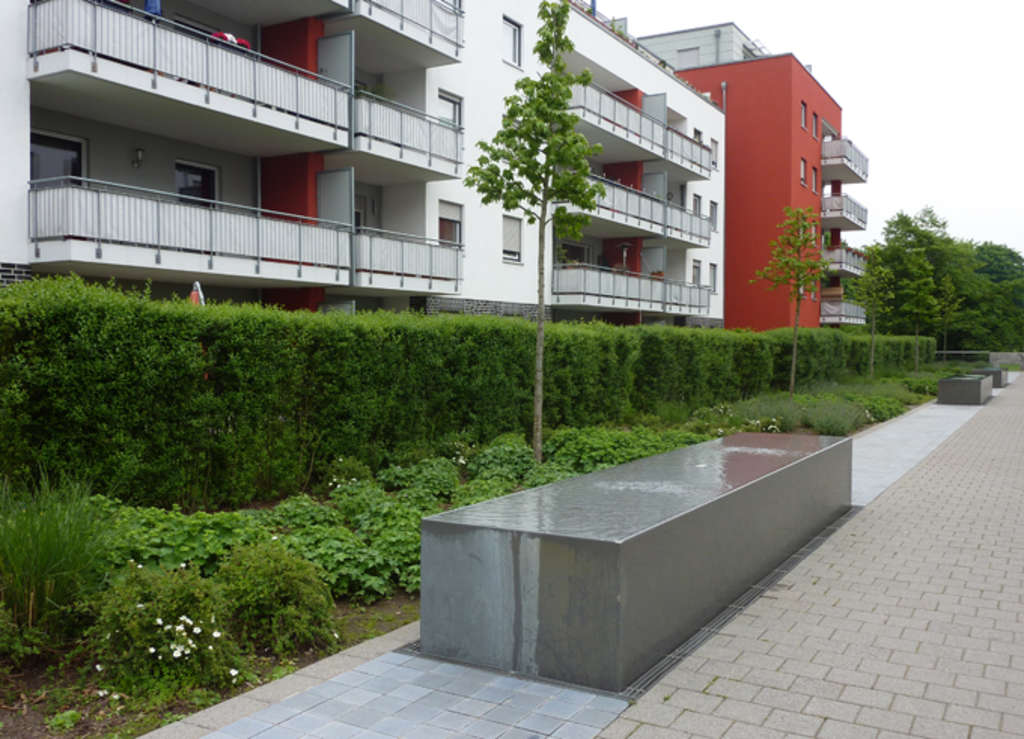 Brunnen im Wohngebiet