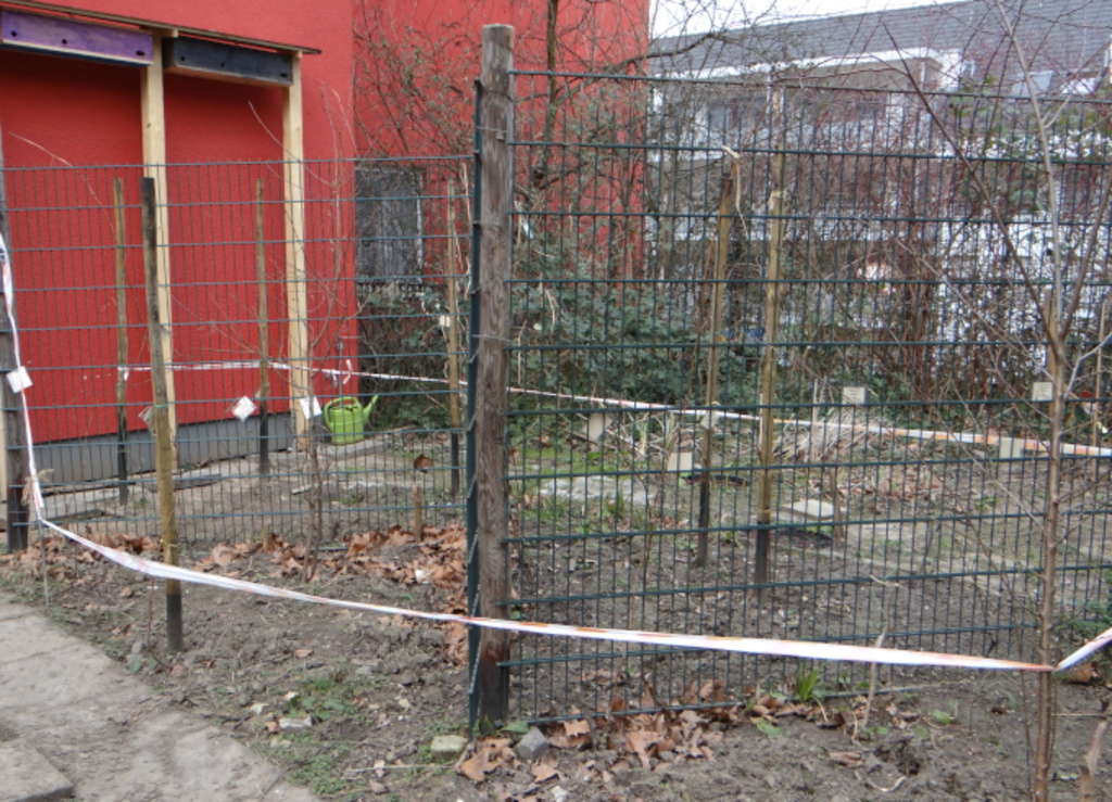 Nürnberger Str. Spatzen Wein