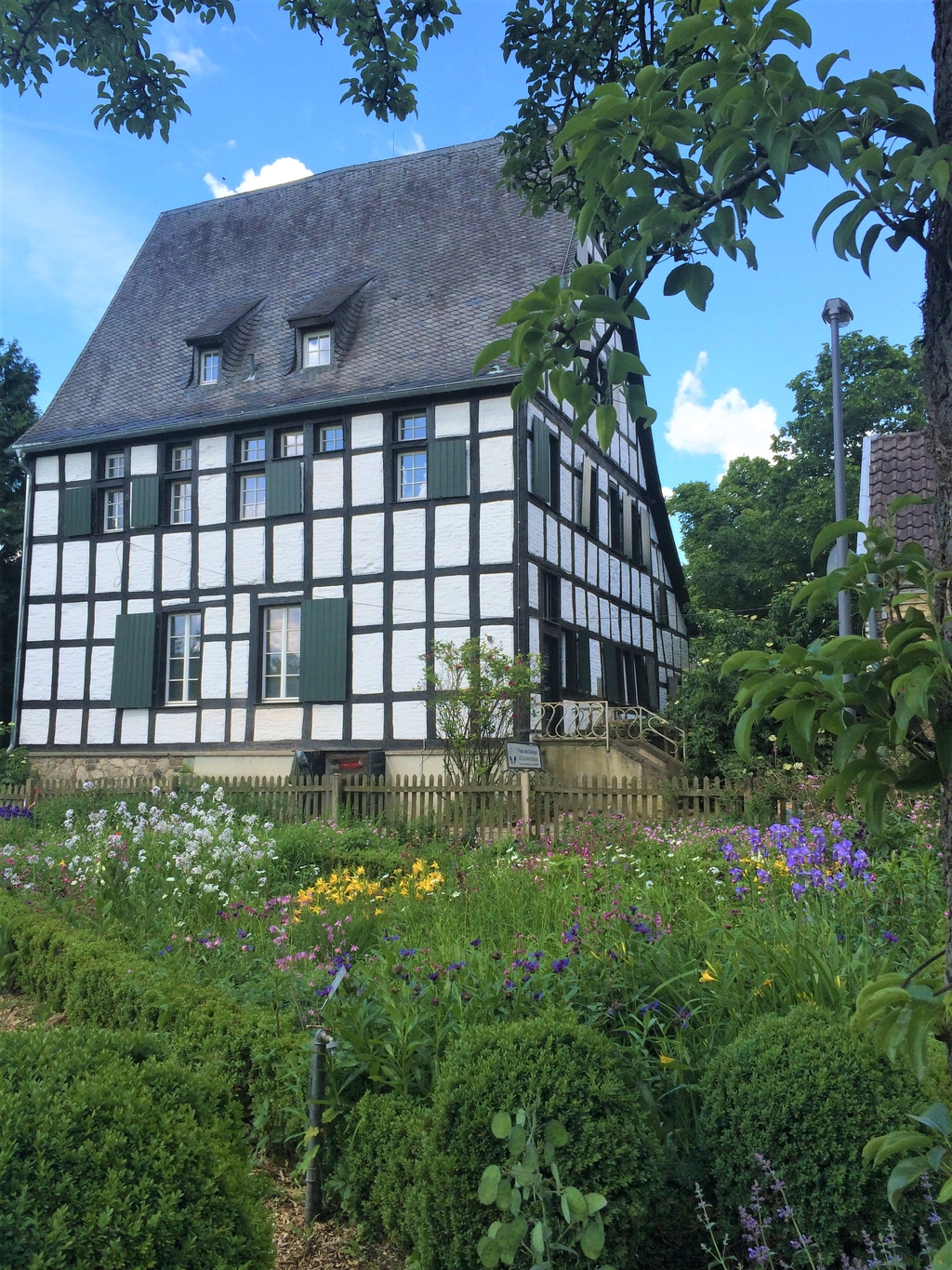 Der Thurner Hof in Dellbrück, Lernort der VHS-Umweltbildung. 