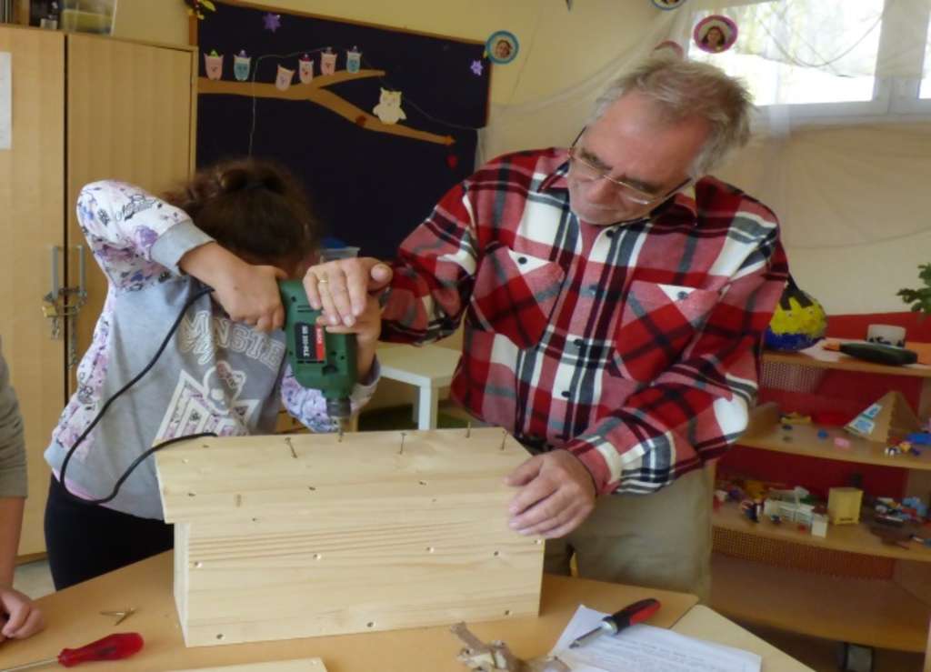 Nistkastenbau in der OGTS Bocklemünd