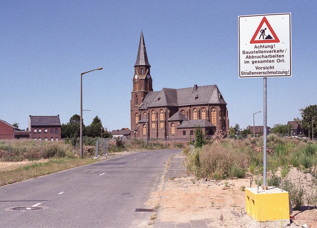 Kirche in Kerpen-Manheim bei Köln