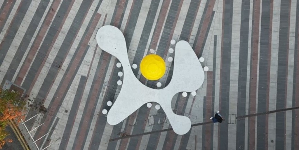 Ausstellungsstück "Urban Mirror" von oben