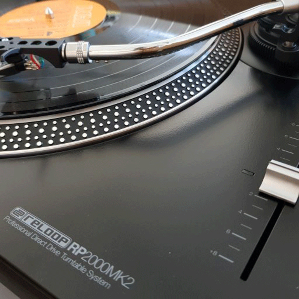 Nahaufnahme eines Schallplattenspielers