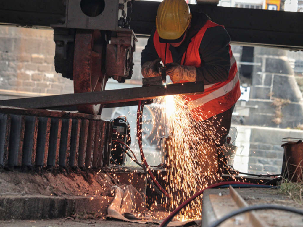 Demontage von Teilen des Antriebs