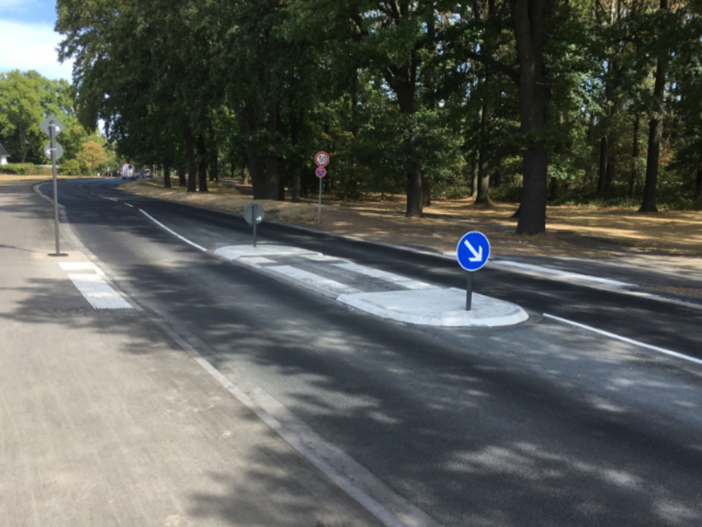 Querungshilfe am Buchheimer Ring