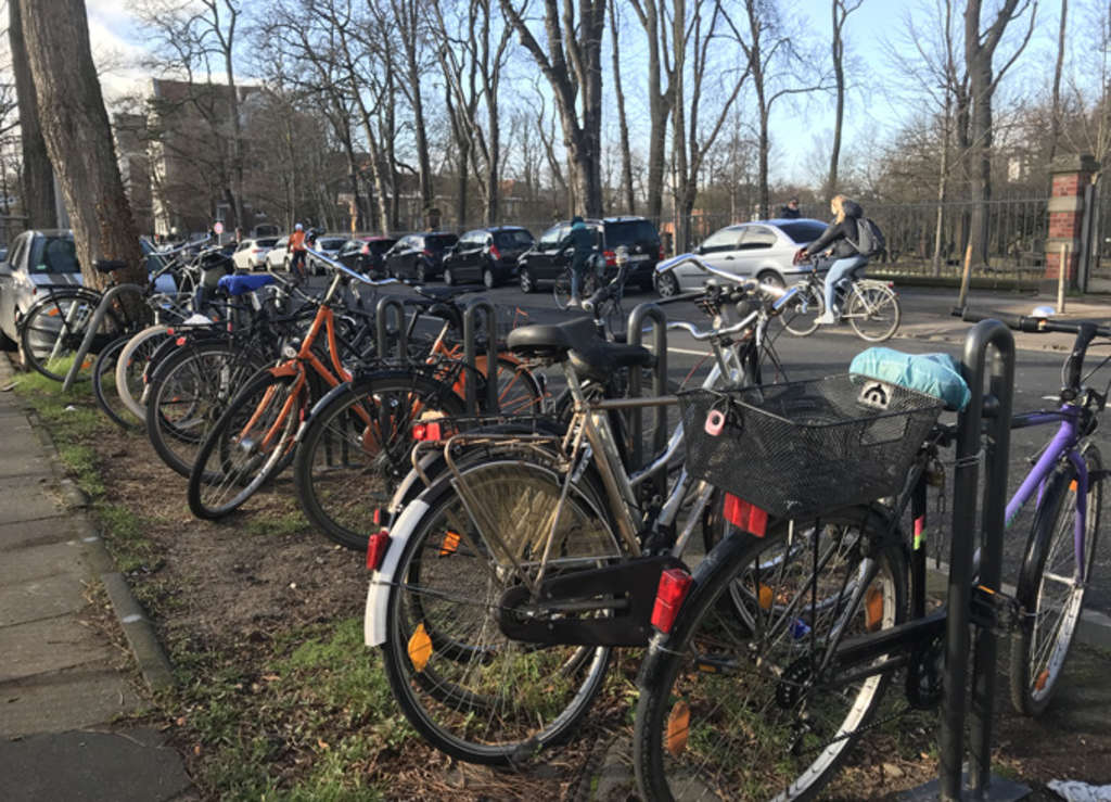 Neue Fahrradabstellplätze an der Kerpener Straße