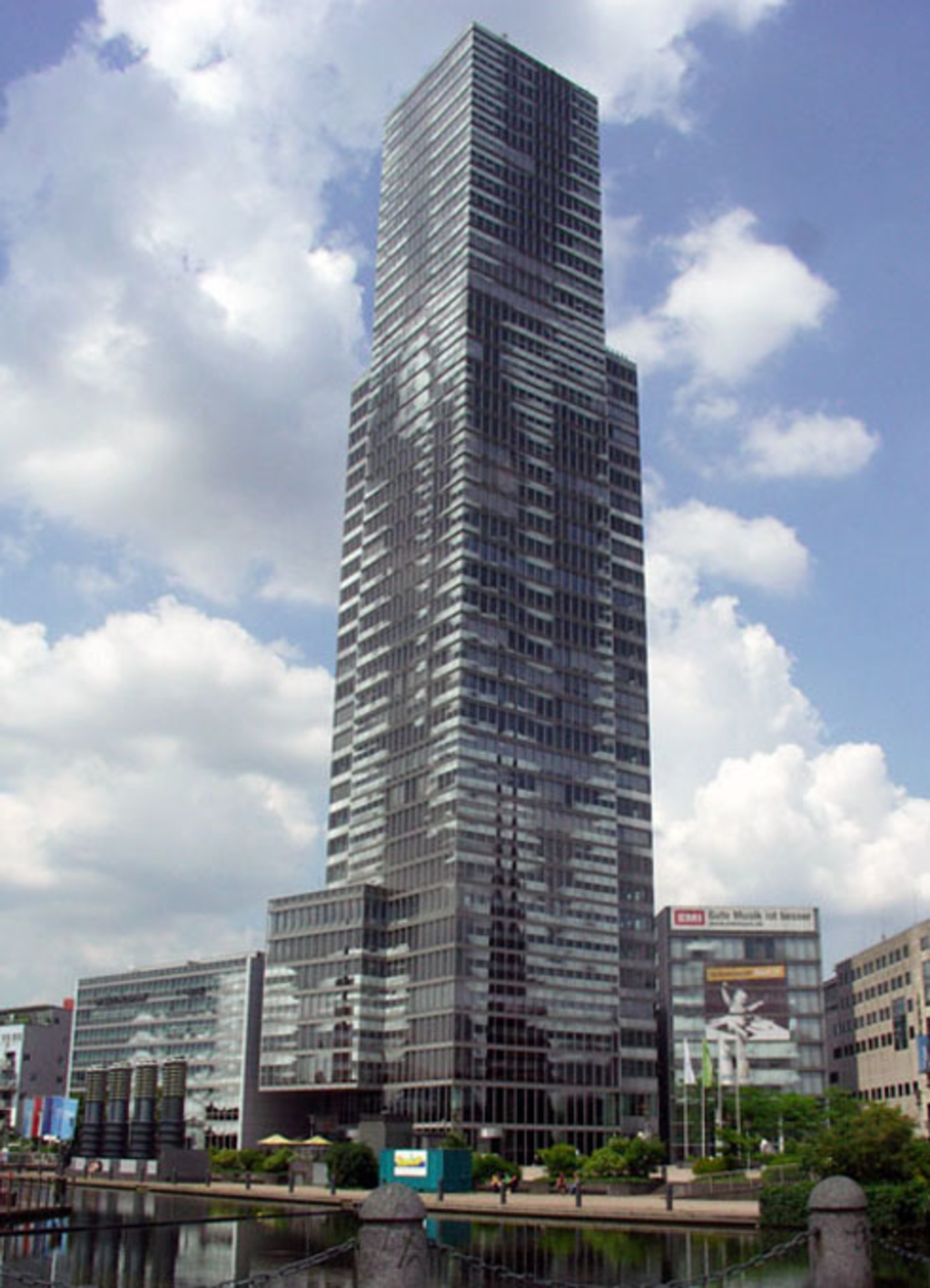 Kölnturm im Mediapark