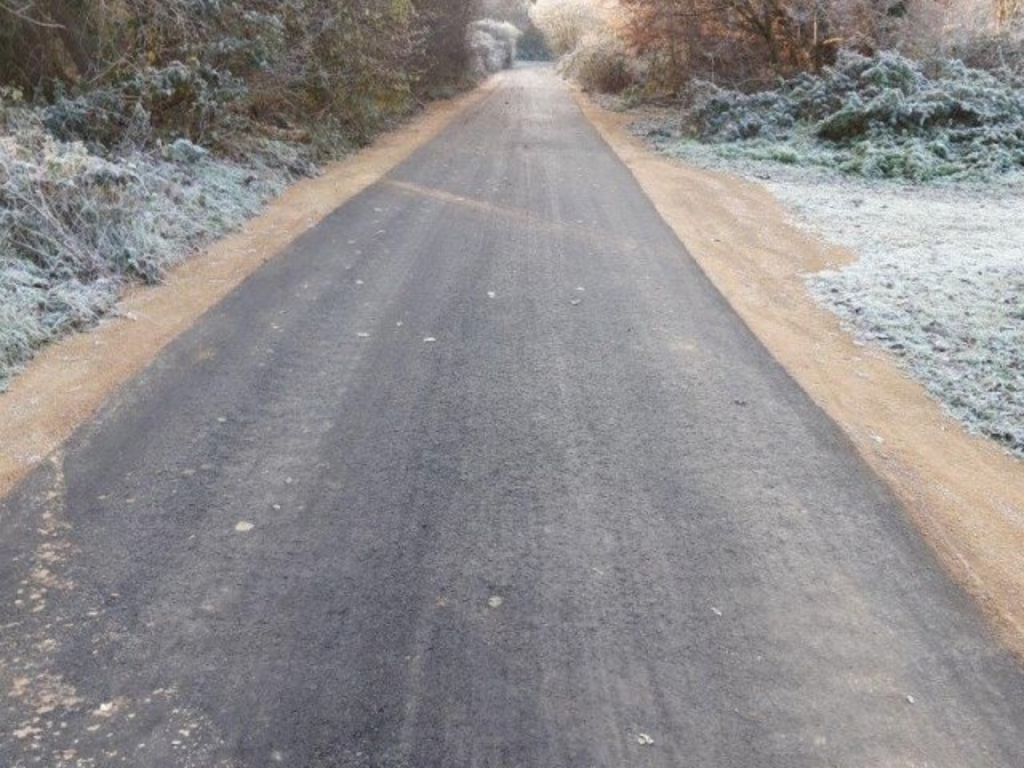 sanierter gemeinsamer Geh- und Radweg Im Wasserfeld in Poll