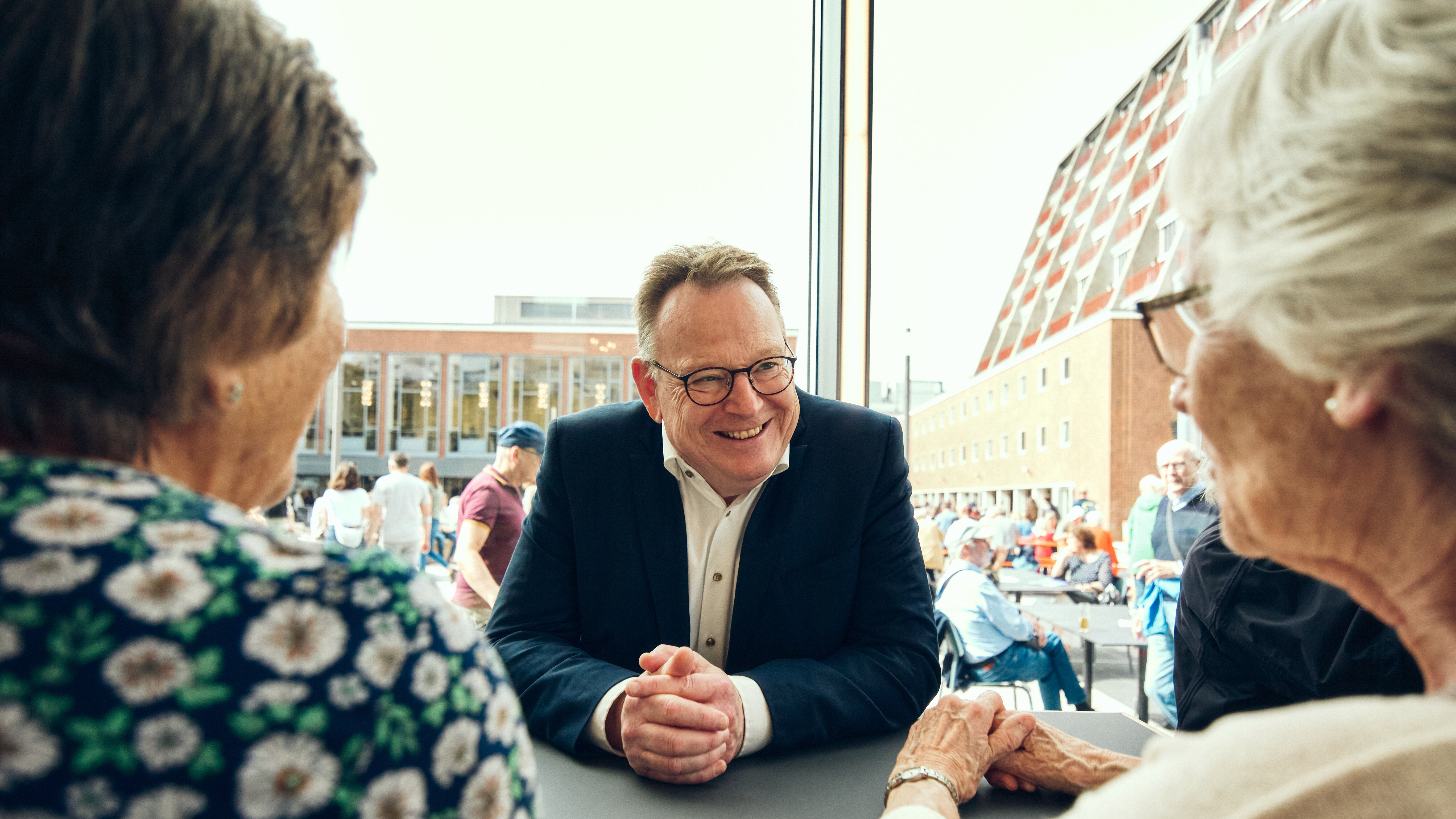 Oberbürgermeister Torsten Burmester im Gespräch