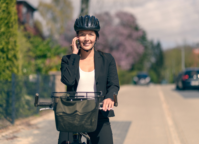 darf man während der fahrt mit dem fahrrad telefonieren